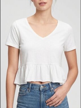 GAP White Peplum V-Neck Crop Top Size XS LIghtweight Casual